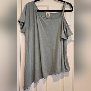 Women's Free People Sz S Coraline Tshirt Cold Shoulder Mint Green Asymmetric Hem